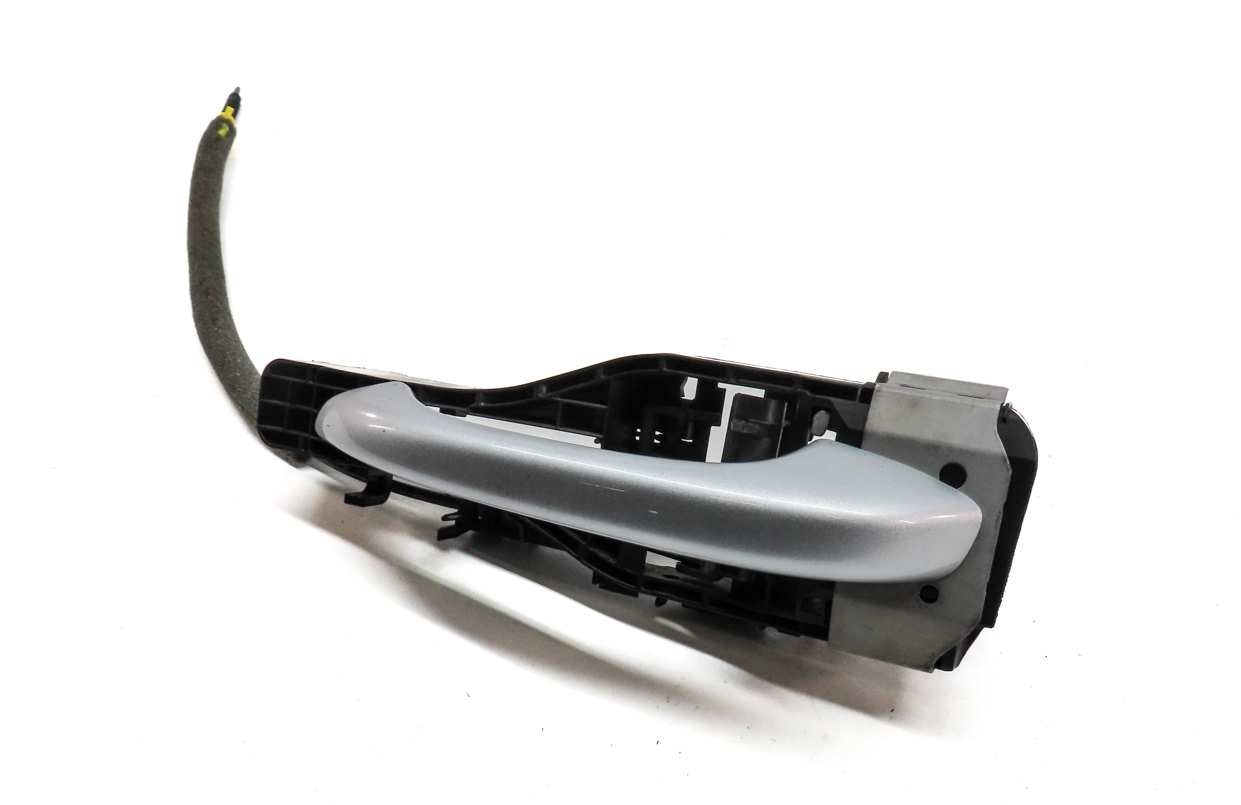 2015-2019 PORSCHE MACAN (95B) FRONT LEFT DRIVER EXTERIOR DOOR HANDLE (Silver) — exact item pictured